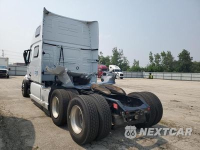 Trzecie zdjęcie samochodu z tyłu: 2024 VOLVO VNL SEMI TRUCK VIN:4V4NC9EH7RN634992 - miniatura