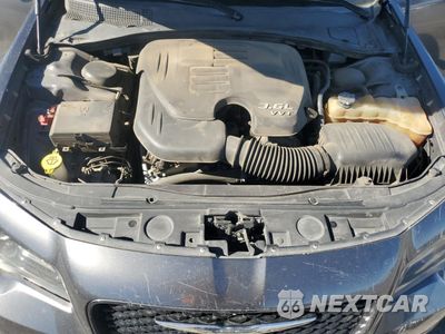 Zdjęcie 11 z 15 samochodu: 2019 CHRYSLER 300 S VIN:2C3CCAGG2KH649041 - miniatura