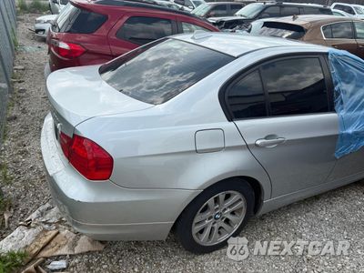 Trzecie zdjęcie samochodu z tyłu: 2011 BMW 328 XI VIN:WBAPK7C54BF196532 - miniatura