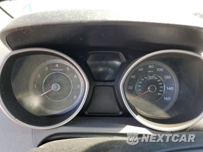 Zdjęcie 9 z 12 samochodu: 2013 HYUNDAI ELANTRA GLS VIN:KMHDH4AE2DU909055 - miniatura