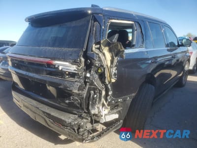 Trzecie zdjęcie samochodu z tyłu: 2025 LINCOLN NAVIGATOR RESERVE VIN:5LMJJ2LG2SEL04130 - miniatura