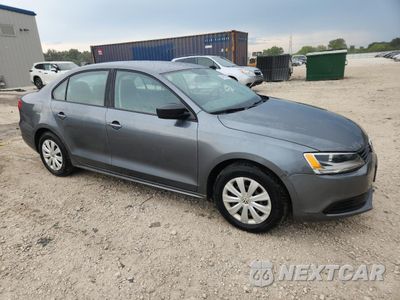 Czwarte zdjęcie samochodu z boku: 2014 VOLKSWAGEN JETTA BASE VIN:3VW2K7AJ8EM218269 - miniatura
