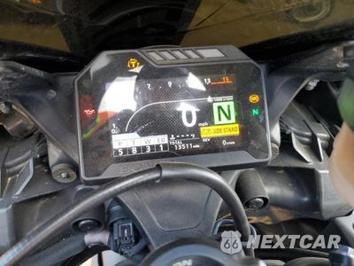Zdjęcie 7 z 9 samochodu: 2021 HONDA CBR RA VIN:JH2SC7759MK400067 - miniatura