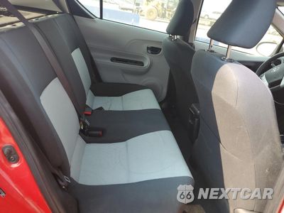 Zdjęcie 10 z 14 samochodu: 2014 TOYOTA PRIUS C VIN:JTDKDTB36E1575386 - miniatura