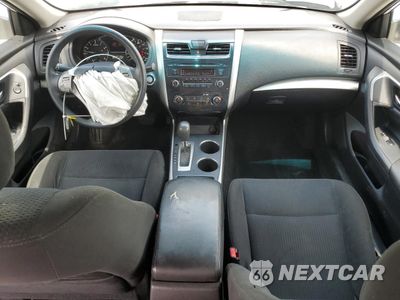 Zdjęcie 8 z 12 samochodu: 2015 NISSAN ALTIMA 2.5 VIN:1N4AL3AP9FC296710 - miniatura