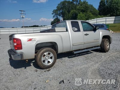 Trzecie zdjęcie samochodu z tyłu: 2011 CHEVROLET SILVERADO K1500 LT VIN:1GCRKSE31BZ104477 - miniatura