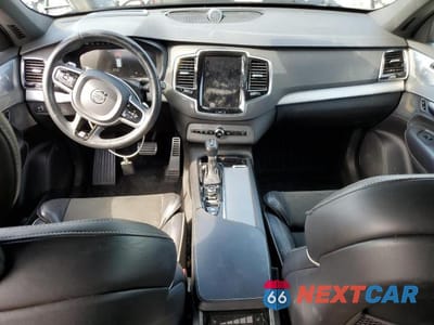 Zdjęcie 8 z 13 samochodu: 2017 VOLVO XC90 T6 VIN:YV4A22PM4H1137559 - miniatura