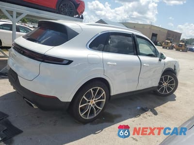 Trzecie zdjęcie samochodu z tyłu: 2024 PORSCHE CAYENNE VIN:WP1AA2AY9RDA12217 - miniatura