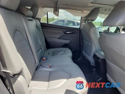 Zdjęcie 10 z 13 samochodu: 2023 TOYOTA HIGHLANDER L VIN:5TDKDRAHXPS527010 - miniatura