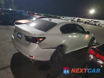 Trzecie zdjęcie samochodu z tyłu: 2019 LEXUS GS 350 BASE VIN:JTHBZ1BL3KA018242 - miniatura