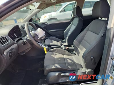 Zdjęcie 7 z 12 samochodu: 2010 VOLKSWAGEN GOLF VIN:WVWBA7AJ2AW379488 - miniatura