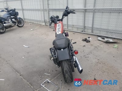 Czwarte zdjęcie samochodu z boku: 2011 HARLEY-DAVIDSON XL1200 X VIN:1HD1LC319BC439232 - miniatura