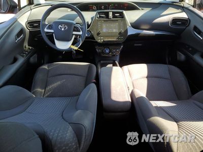 Zdjęcie 8 z 14 samochodu: 2017 TOYOTA PRIUS VIN:JTDKBRFU8H3578195 - miniatura