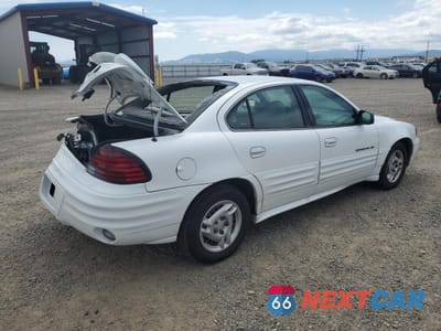 Trzecie zdjęcie samochodu z tyłu: 2001 PONTIAC GRAND AM SE1 VIN:1G2NF52T71C210737 - miniatura