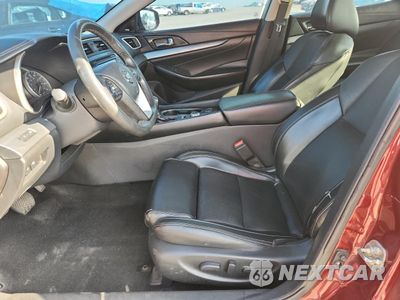 Zdjęcie 7 z 14 samochodu: 2017 NISSAN MAXIMA 3.5S VIN:1N4AA6AP9HC409646 - miniatura