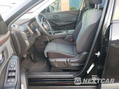 Zdjęcie 7 z 12 samochodu: 2021 NISSAN ROGUE S VIN:JN8AT3AA1MW004523 - miniatura