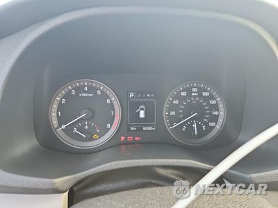 Zdjęcie 9 z 15 samochodu: 2018 HYUNDAI TUCSON SEL VIN:KM8J33A45JU722309 - miniatura
