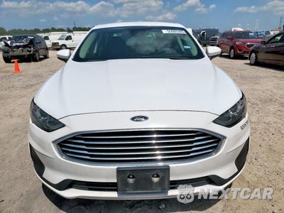 Piąte zdjęcie samochodu w środku: 2019 FORD FUSION SE VIN:3FA6P0LU6KR184065 - miniatura