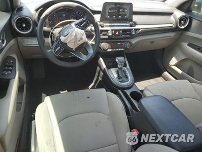 Zdjęcie 8 z 12 samochodu: 2019 KIA FORTE FE VIN:3KPF24AD3KE097413 - miniatura