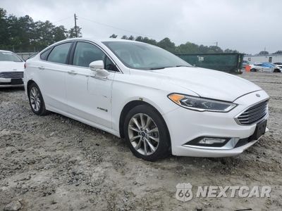 Czwarte zdjęcie samochodu z boku: 2017 FORD FUSION SE HYBRID VIN:3FA6P0LU6HR359553 - miniatura