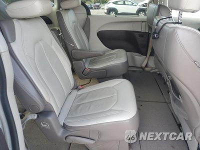 Zdjęcie 11 z 13 samochodu: 2018 CHRYSLER PACIFICA TOURING L VIN:2C4RC1BG7JR275192 - miniatura
