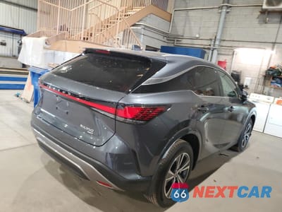 Trzecie zdjęcie samochodu z tyłu: 2025 LEXUS RX 350 BASE VIN:2T2BAMCA5SC102397 - miniatura