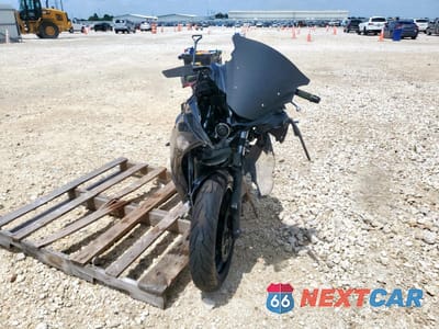 Drugie zdjęcie samochodu z przodu: 2016 KAWASAKI EX650 E VIN:JKAEXEE18GDA22750 - miniatura