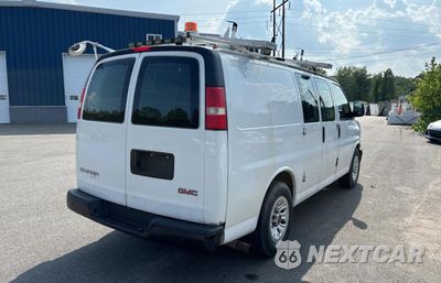 Czwarte zdjęcie samochodu z boku: 2013 GMC SAVANA G1500 VIN:1GTS8AF44D1154132 - miniatura