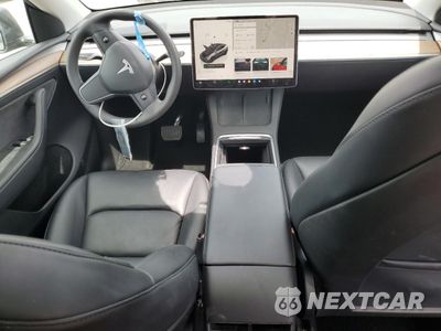 Zdjęcie 8 z 13 samochodu: 2023 TESLA MODEL Y VIN:7SAYGDEE3PF842887 - miniatura