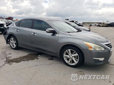 Czwarte zdjęcie samochodu z boku: 2015 NISSAN ALTIMA 2.5 VIN:1N4AL3AP0FC286342 - miniatura