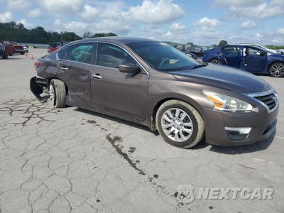 Czwarte zdjęcie samochodu z boku: 2015 NISSAN ALTIMA 2.5 VIN:1N4AL3AP9FC154003 - miniatura