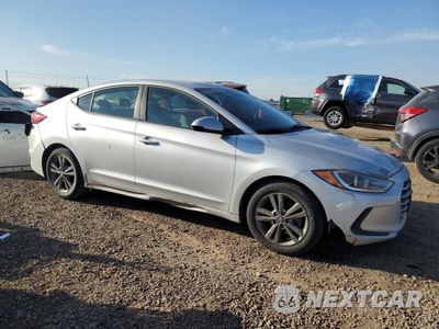 Czwarte zdjęcie samochodu z boku: 2017 HYUNDAI ELANTRA SE VIN:5NPD84LF8HH184457 - miniatura