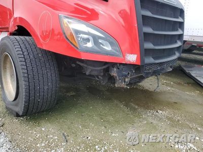 Zdjęcie 9 z 10 samochodu: 2020 FREIGLINER CASCADIA 126 VIN:3AKJHHDV4LSLL1519 - miniatura