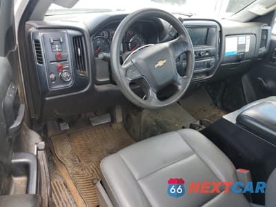 Zdjęcie 8 z 12 samochodu: 2016 CHEVROLET SILVERADO C3500 VIN:1GB3CYCG9GZ276229 - miniatura