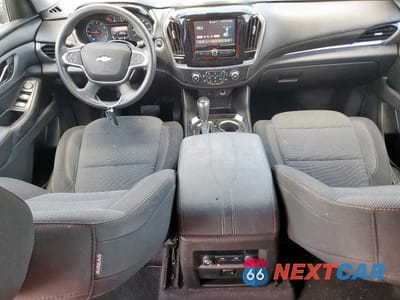 Zdjęcie 8 z 12 samochodu: 2018 CHEVROLET TRAVERSE LS VIN:1GNEVLKW1JJ152558 - miniatura