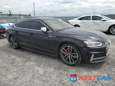 Czwarte zdjęcie samochodu z boku: 2019 AUDI S5 PRESTIGE VIN:WAUC4CF5XKA013581 - miniatura