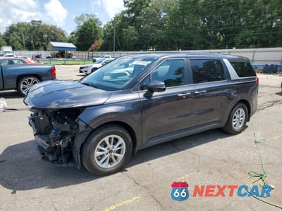 2023 KIA CARNIVAL LX KNDNB4H33P6260468 - główne zdjęcie licytacji z USA - miniatura