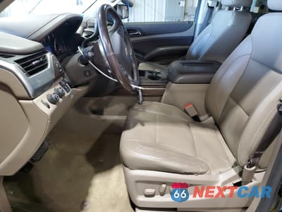 Zdjęcie 7 z 13 samochodu: 2017 CHEVROLET SUBURBAN K1500 LT VIN:1GNSKHKC6HR242220 - miniatura