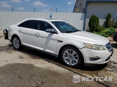 Czwarte zdjęcie samochodu z boku: 2010 FORD TAURUS LIMITED VIN:1FAHP2FW4AG118573 - miniatura
