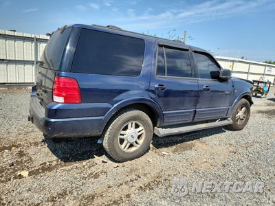 Trzecie zdjęcie samochodu z tyłu: 2004 FORD EXPEDITION XLT VIN:1FMPU16L54LA48149 - miniatura