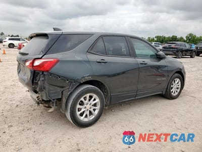 Trzecie zdjęcie samochodu z tyłu: 2020 CHEVROLET EQUINOX LS VIN:3GNAXHEV8LS677143 - miniatura