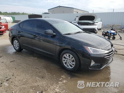 Czwarte zdjęcie samochodu z boku: 2019 HYUNDAI ELANTRA SE VIN:5NPD74LF1KH441677 - miniatura