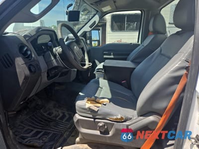 Zdjęcie 7 z 13 samochodu: 2015 FORD F450 SUPER DUTY VIN:1FDUF4GY3FED21105 - miniatura