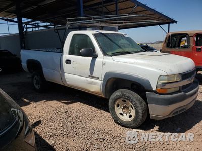 Czwarte zdjęcie samochodu z boku: 2002 CHEVROLET SILVERADO C2500 HEAVY DUTY VIN:1GCHC24U82E137485 - miniatura