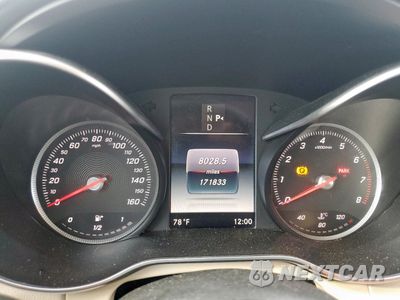 Zdjęcie 9 z 12 samochodu: 2017 MERCEDES-BENZ C 300 VIN:55SWF4JBXHU230513 - miniatura