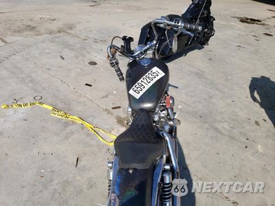 Zdjęcie 6 z 10 samochodu: 2005 HARLEY-DAVIDSON XL1200 C VIN:1HD1CGP155K461420 - miniatura