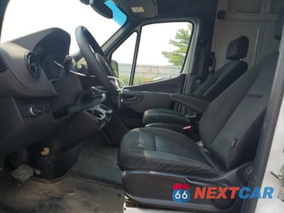 Zdjęcie 7 z 13 samochodu: 2021 MERCEDES-BENZ SPRINTER 2500 VIN:W1W40CHY4MT056240 - miniatura