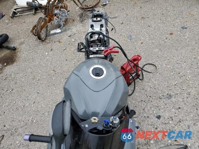 Piąte zdjęcie samochodu w środku: 2007 SUZUKI GSX-R600 VIN:JS1GN7DA772116218 - miniatura