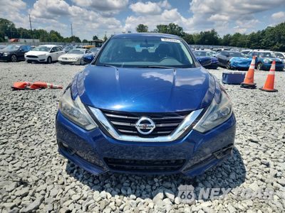 Piąte zdjęcie samochodu w środku: 2018 NISSAN ALTIMA 2.5 VIN:1N4AL3AP6JC104961 - miniatura