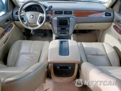 Zdjęcie 8 z 14 samochodu: 2008 GMC YUKON XL C1500 VIN:1GKFC16068R149636 - miniatura